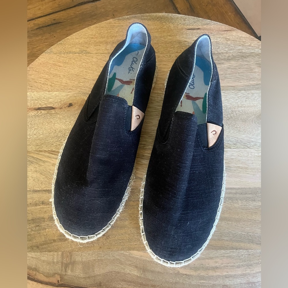 Olukai Kaula Pa’a Kapa, black, women’s size 9.5, excellent pre owned condition